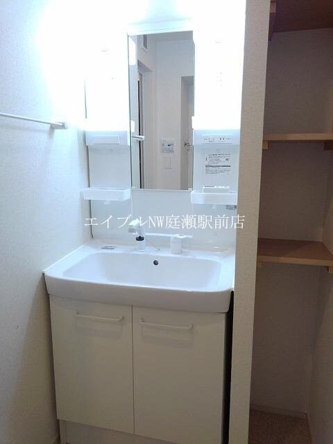 シェーン　バッハ　上富井Ｂの物件内観写真