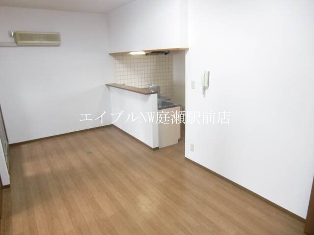 ラ・クール庭瀬の物件内観写真