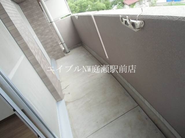 ラ・クール庭瀬の物件内観写真