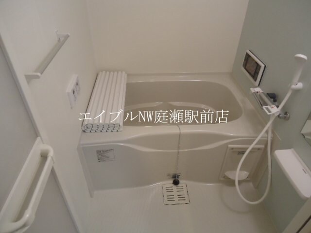 ウィスターリアの物件内観写真