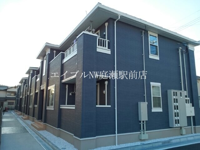 ネオ　グランジェの物件外観写真