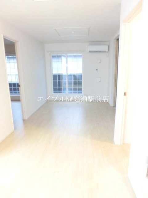 ネオ　グランジェの物件内観写真