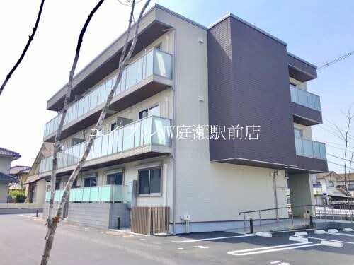 ビラ・メゾンの物件外観写真