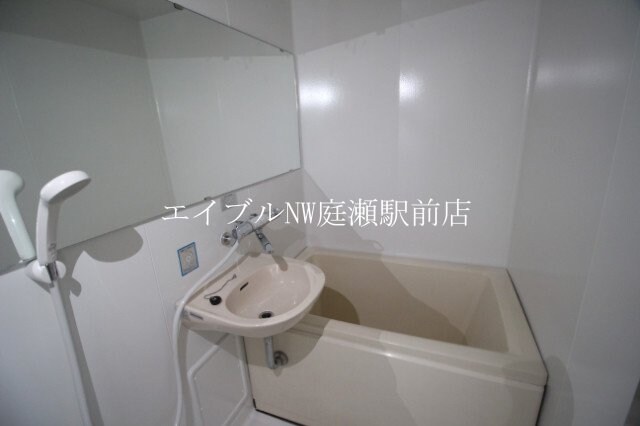 RE APARTMENT HAYASHIMA　B棟の物件内観写真