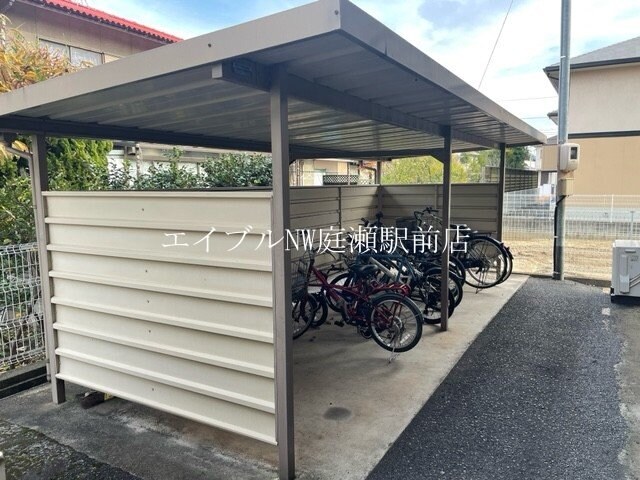 カトルセゾンの物件外観写真