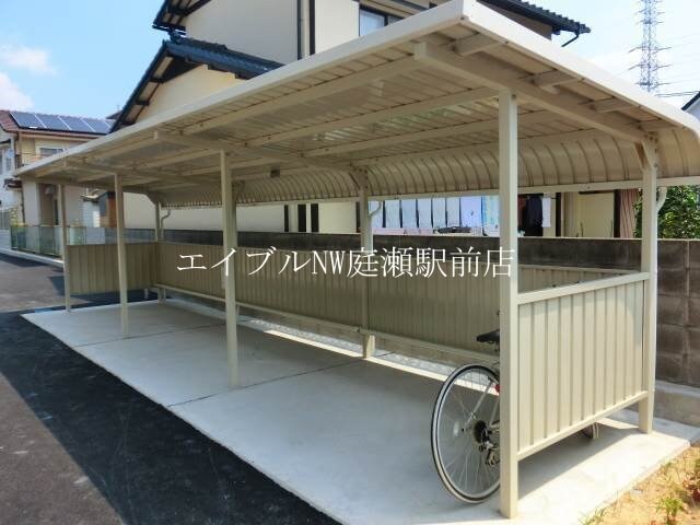 トゥールモンドの物件外観写真