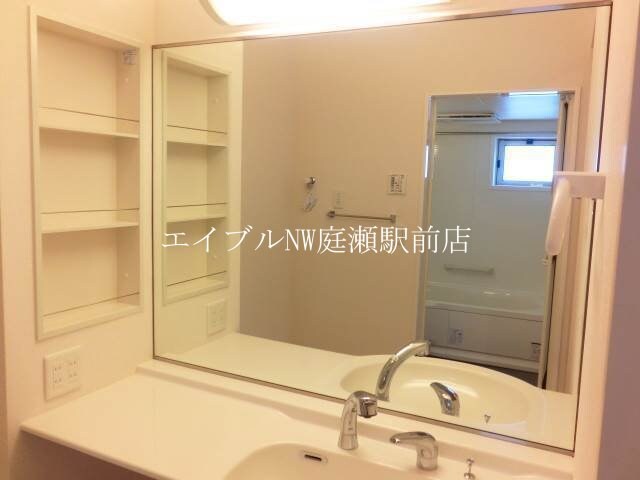 トゥールモンドの物件内観写真