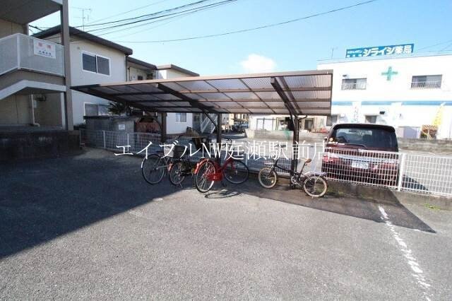 メゾン西ウィングの物件外観写真