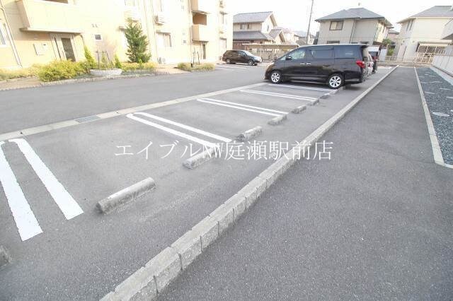 プラシード三宅の物件外観写真