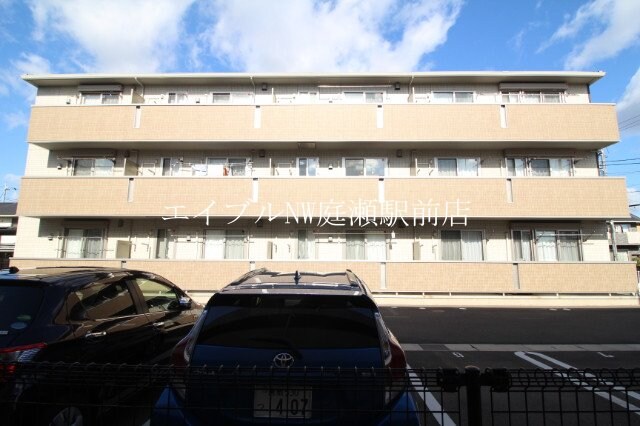 メゾン　ヴィレッタの物件外観写真