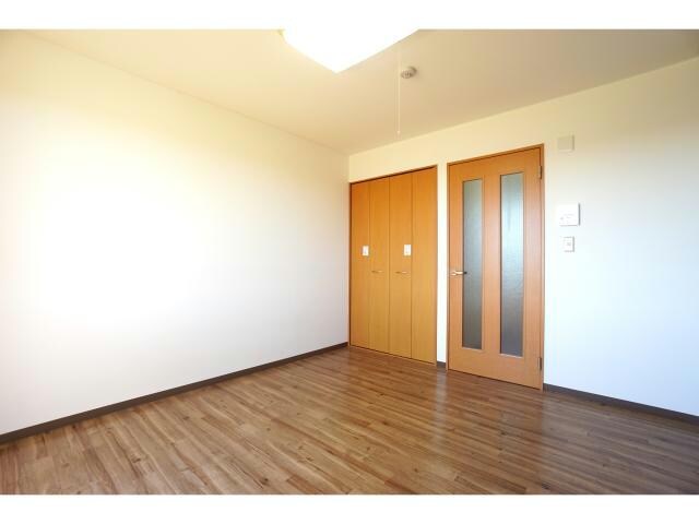 新居町駅 車移動5分  2km 3階の物件内観写真