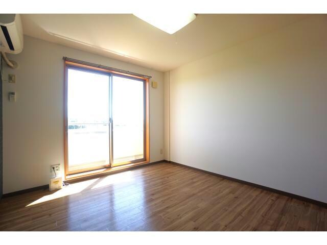 新居町駅 車移動5分  2km 3階の物件内観写真