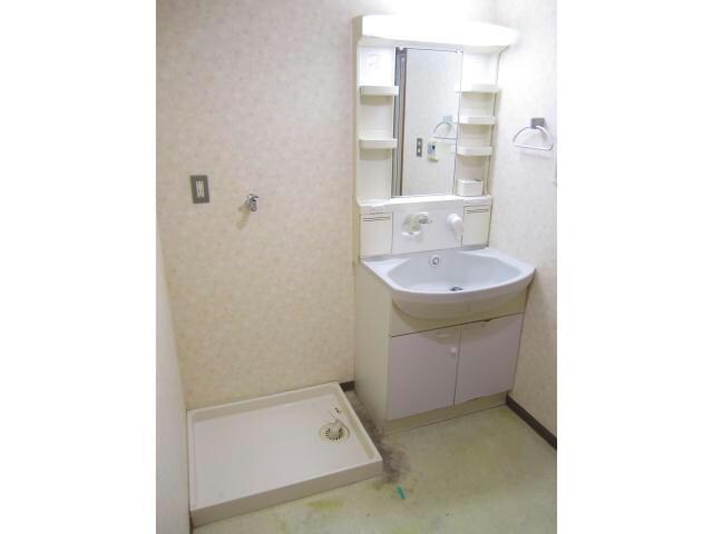 ＩＮＥＳ高丘北の物件内観写真