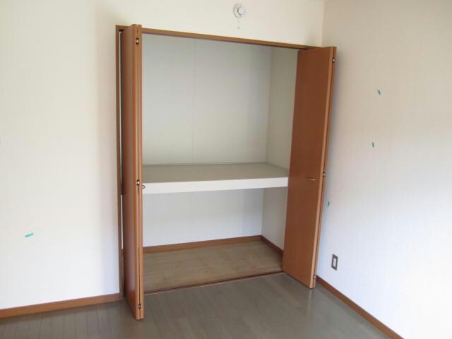 ＩＮＥＳ高丘北の物件内観写真