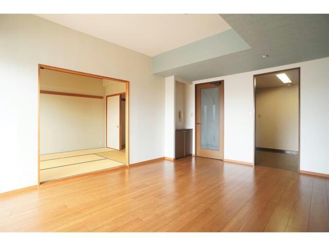 プライムタウン木戸町の物件内観写真