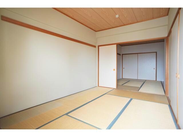 プライムタウン木戸町の物件内観写真