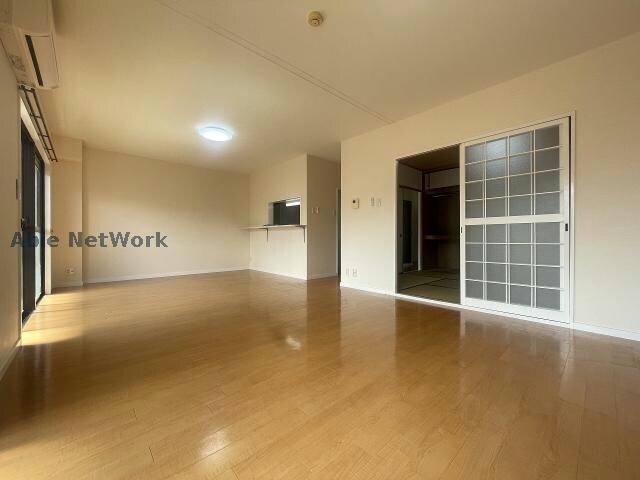 グランドヒルズ神の倉の物件内観写真