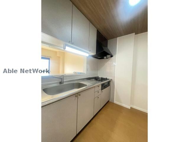 グランドヒルズ神の倉の物件内観写真