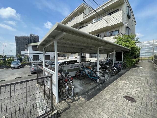 クィーンハイツ滝の水の物件外観写真