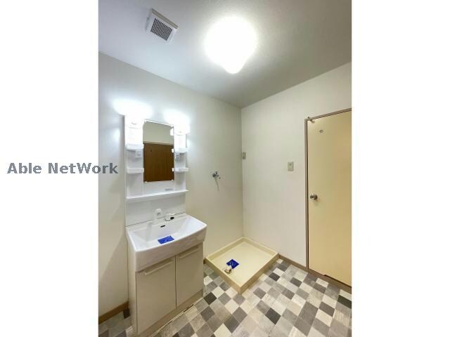 クィーンハイツ滝の水の物件内観写真