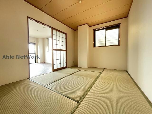 クィーンハイツ滝の水の物件内観写真