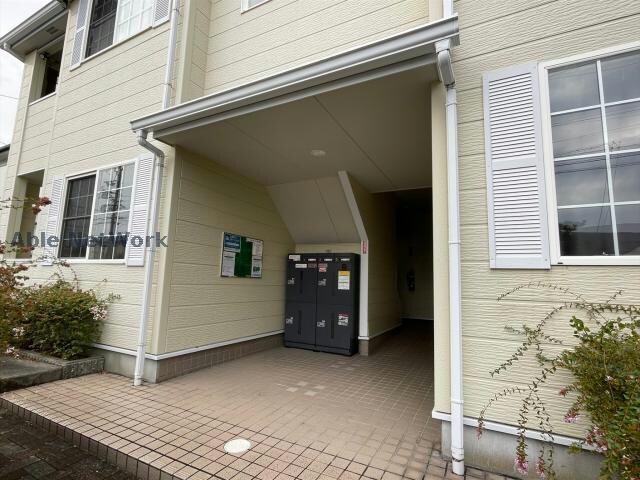 スプリングベルの物件外観写真