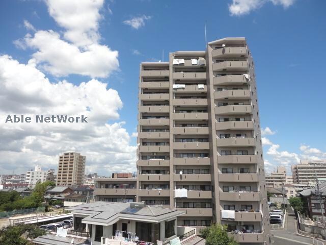 ヴィアーレマルフク 南館の物件外観写真