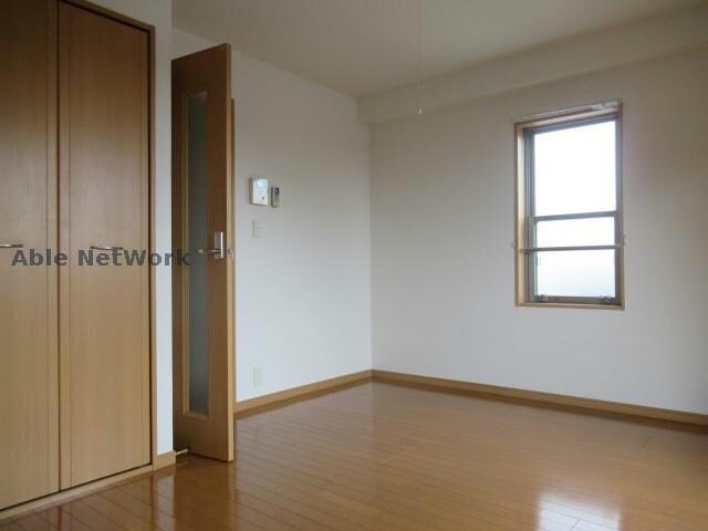 ヴェルデ鳴海の物件内観写真