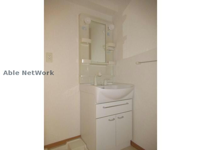 ヴェルデ鳴海の物件内観写真