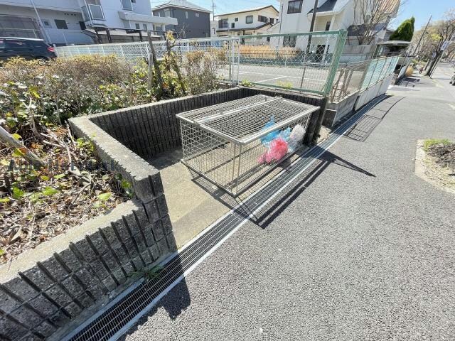 カサブランカ二村台の物件外観写真