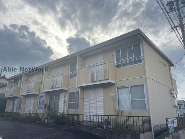 フォーブルマイの物件外観写真