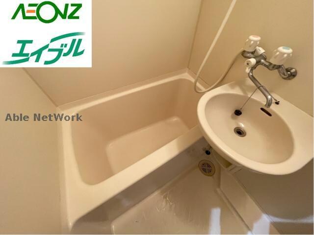 ファミール明定の物件内観写真