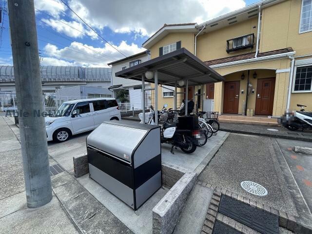 フラットツーの物件外観写真