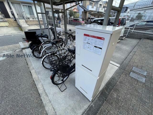 フラットツーの物件外観写真