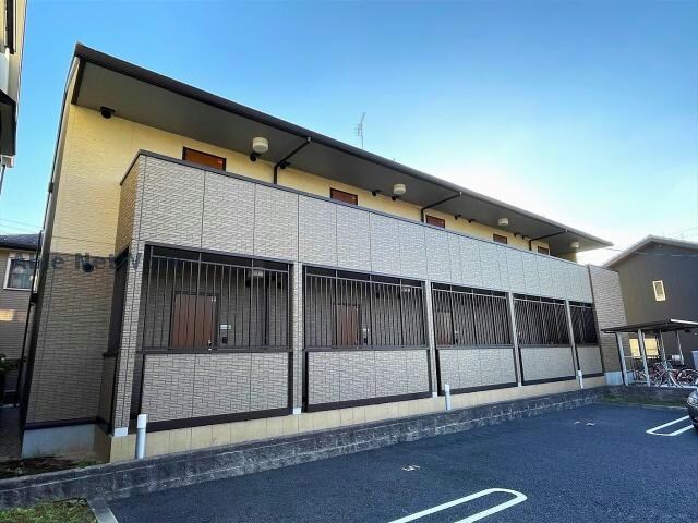 グラン・シャリオの物件外観写真