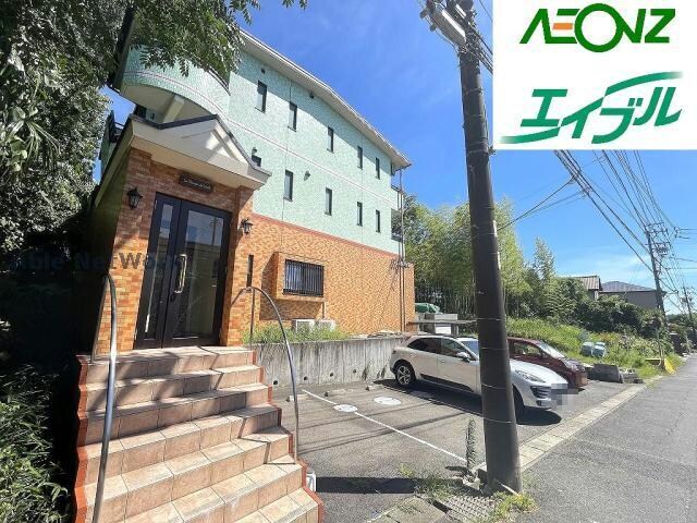 ラ・メゾンドヴェールの物件外観写真