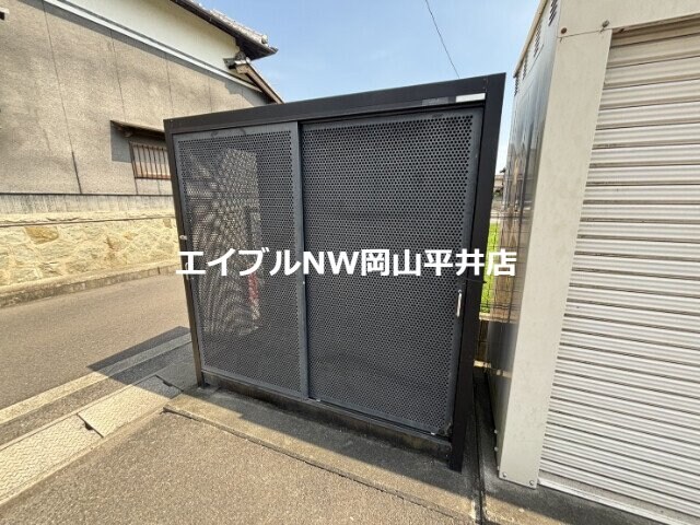 グランエスタードの物件外観写真