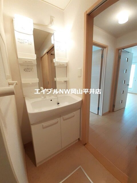 マーヴェラスＡの物件内観写真