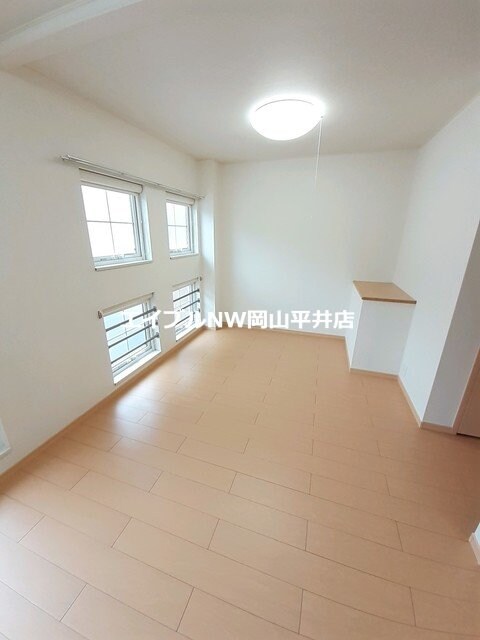 マーヴェラスＡの物件内観写真