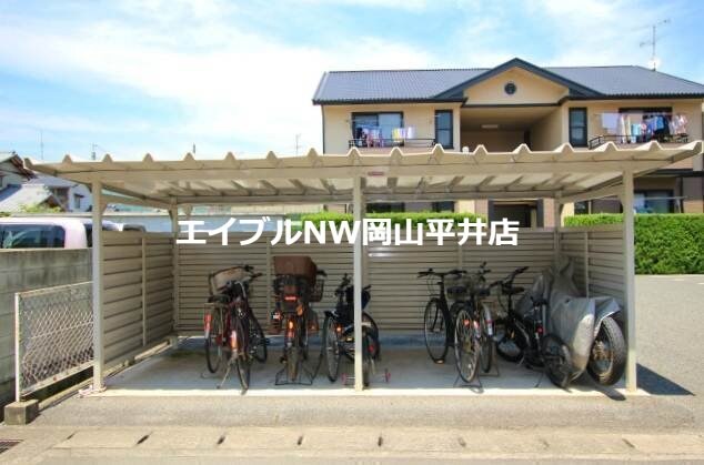 ニューハピニス　Ｂ棟の物件外観写真