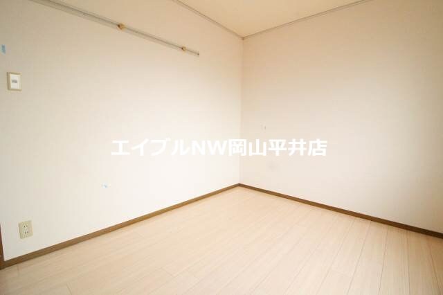 ニューハピニス　Ｂ棟の物件内観写真