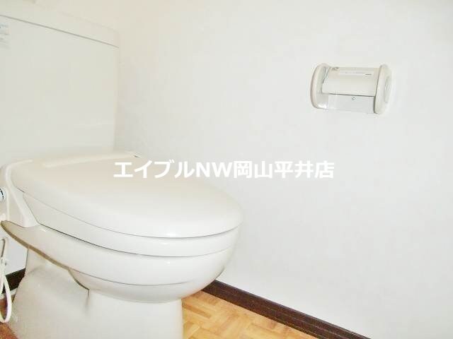 スリーサンズの物件内観写真