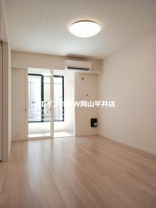 コンテルミナスの物件内観写真