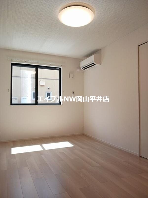 コンテルミナスの物件内観写真