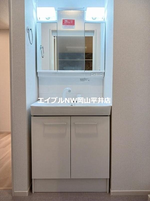 コンテルミナスの物件内観写真