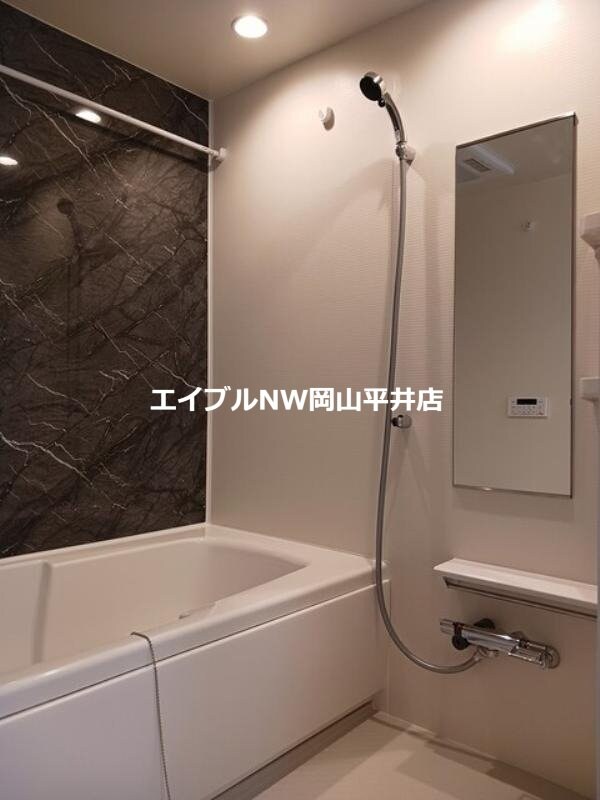 コンテルミナスの物件内観写真