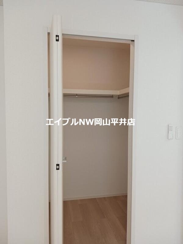 コンテルミナスの物件内観写真