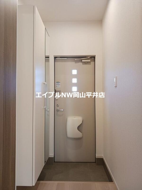 コンテルミナスの物件内観写真