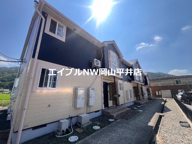 クレストール牟佐の物件外観写真