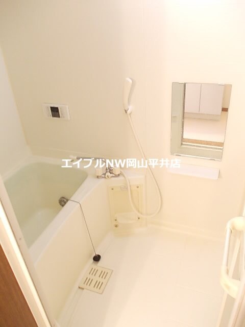 クレストール牟佐の物件内観写真